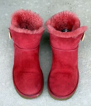 UGG Australia Red Pink Sheepskin Button Short Boots Womens Size 9 EU 40
